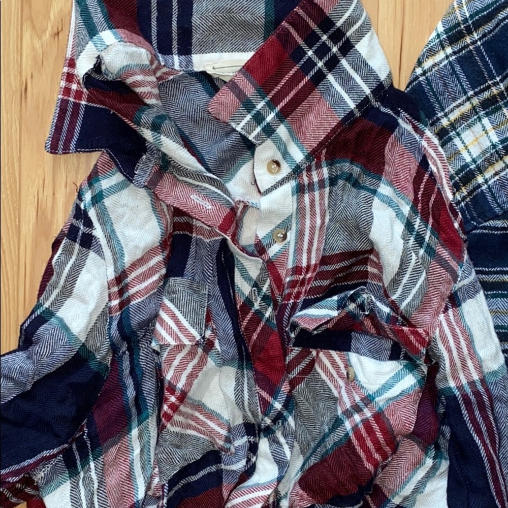 Flannels - Picture 2 of 5